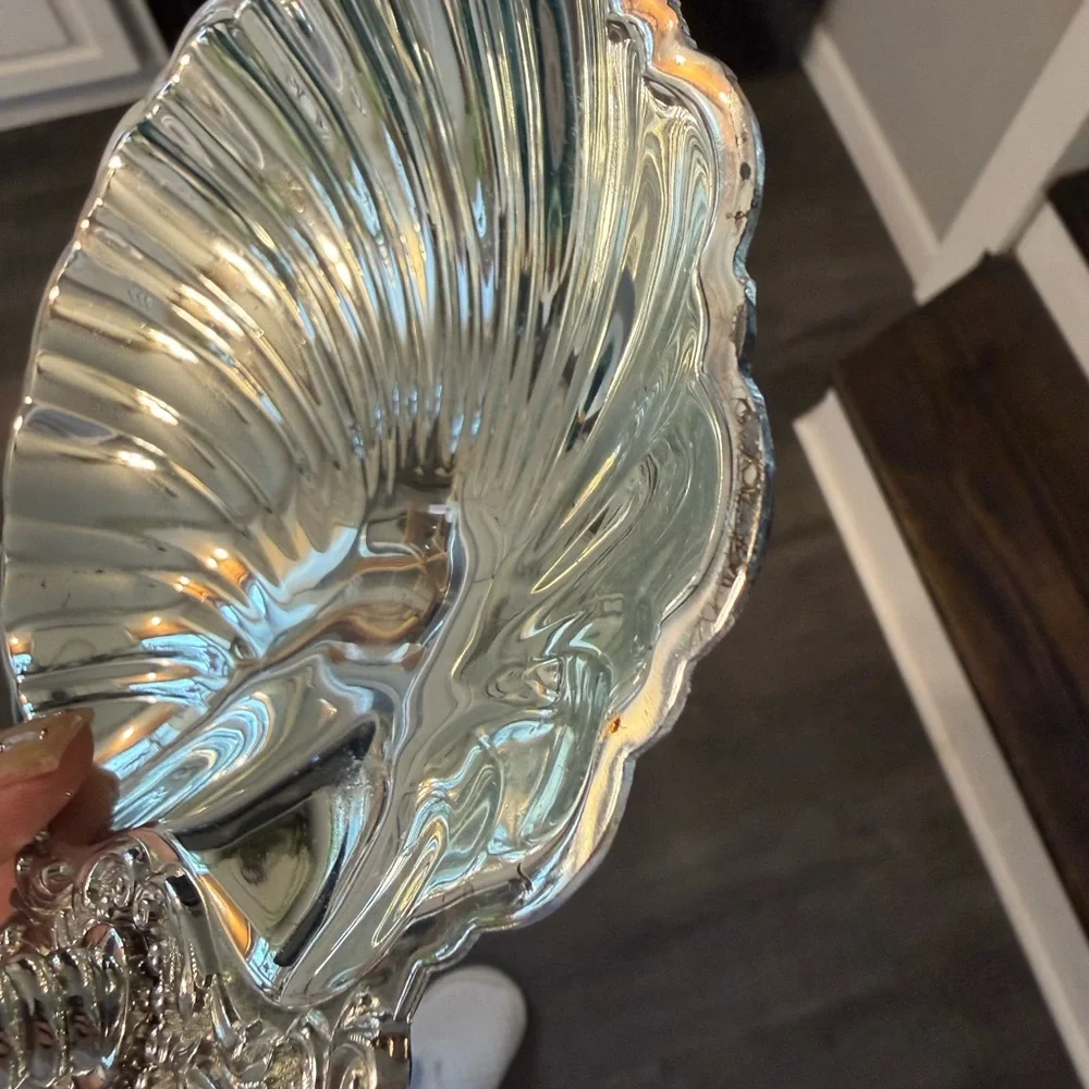 Vintage F.B. Rogers Silver Co Silver Plated Double Shell Bonbon Seashell Dish - Picture 8 of 10